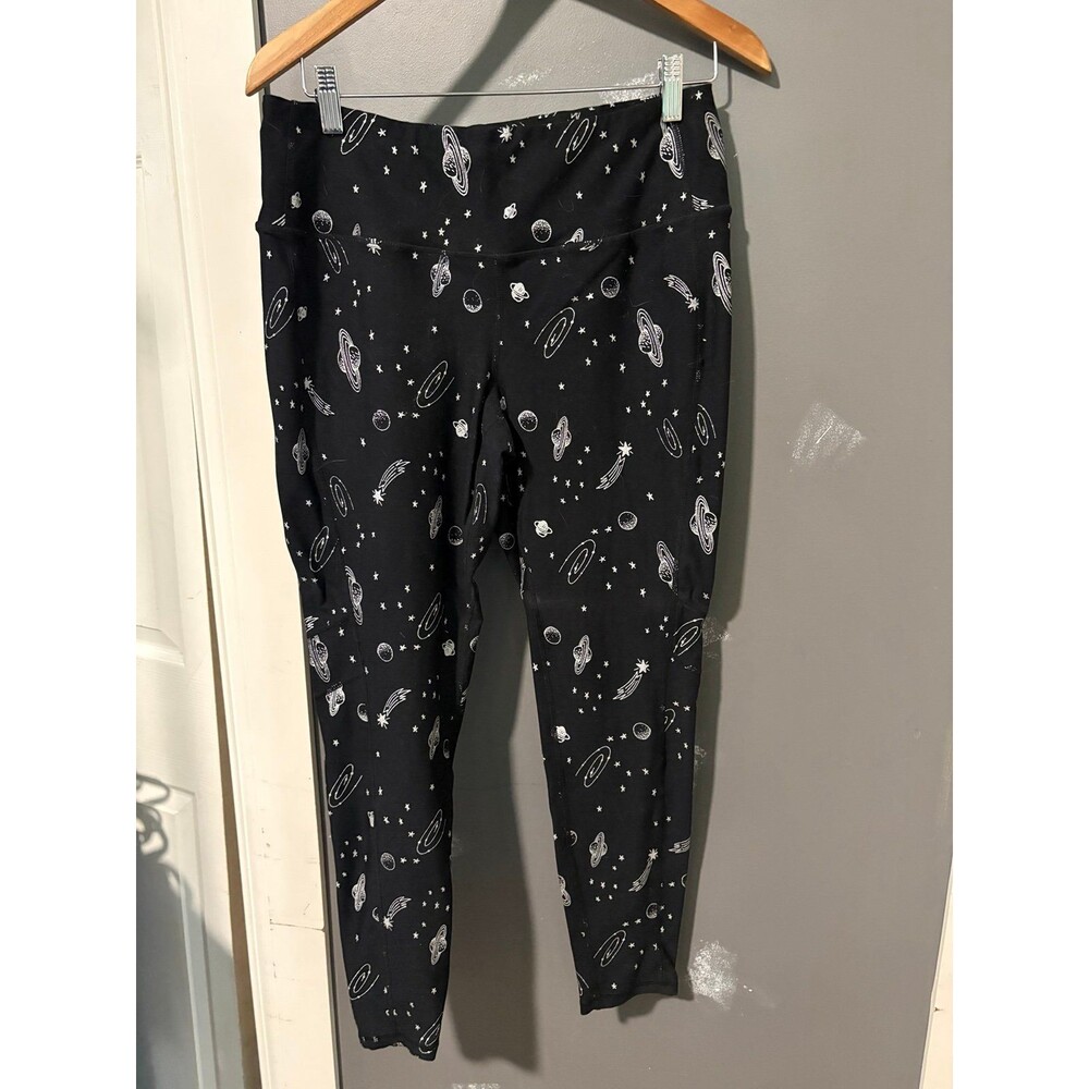 Torrid size 1 black galaxy stars print active leggings